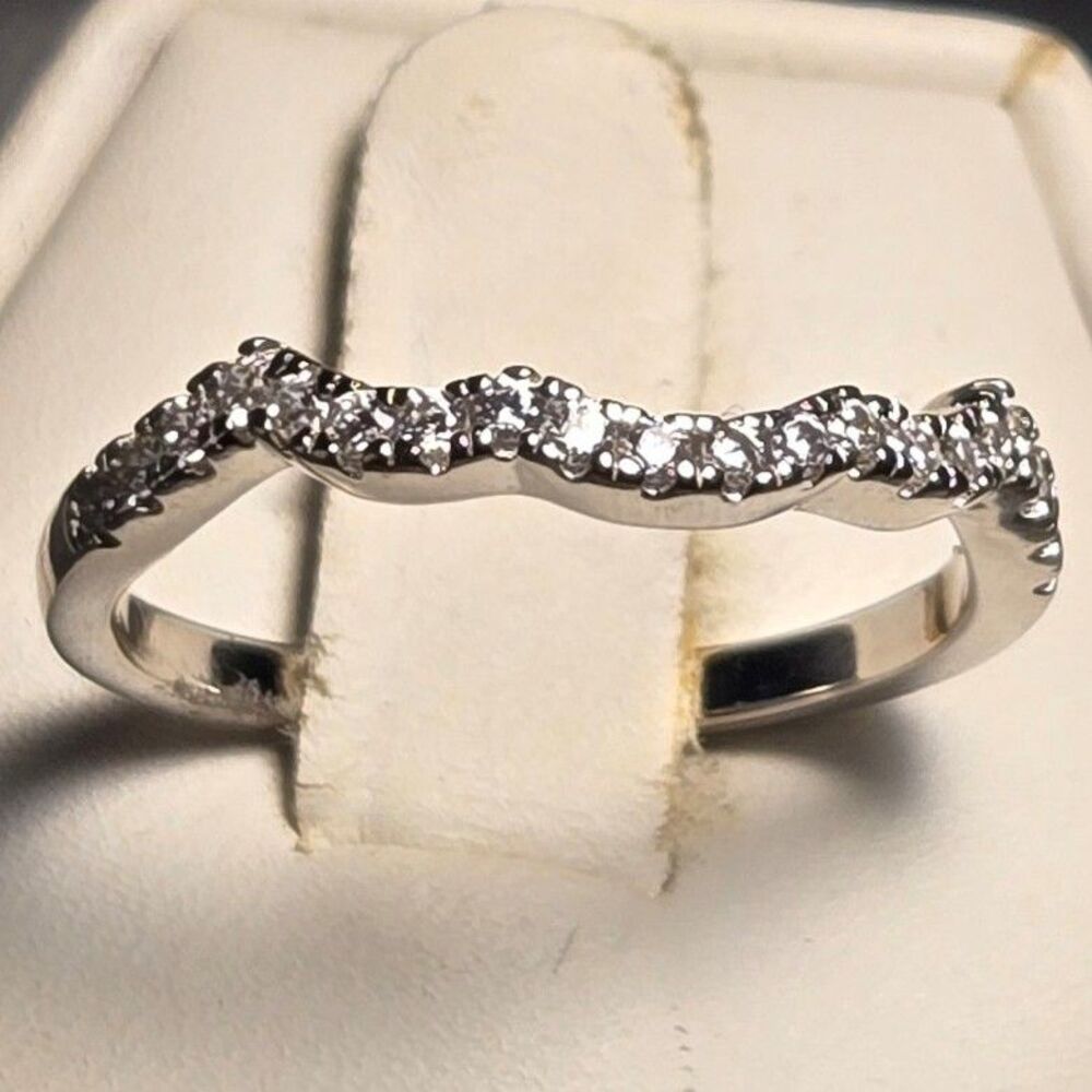 Wavy Sparkles Vintage Sterling Silver Ring Sz 9